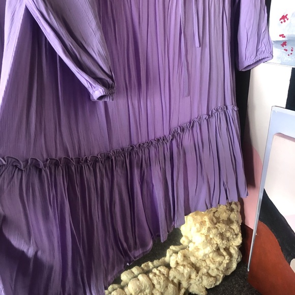 H&M ruffle trimmed dress - Picture 9 of 9